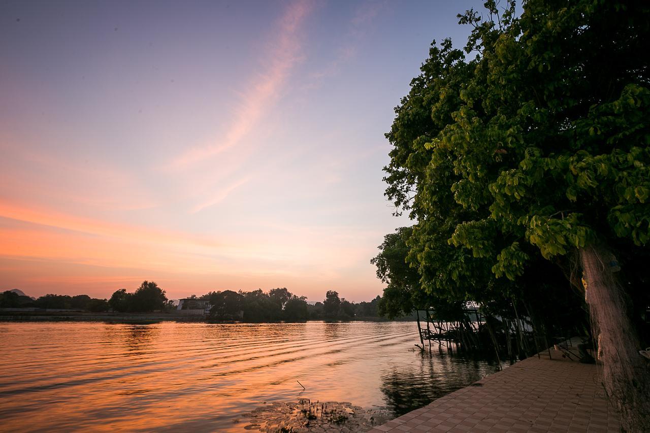 The Zeit River Kwai Kanchanaburi Exterior foto